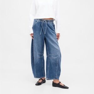 GAP - Mid Rise UltraSoft Easy Horseshoe Jeans